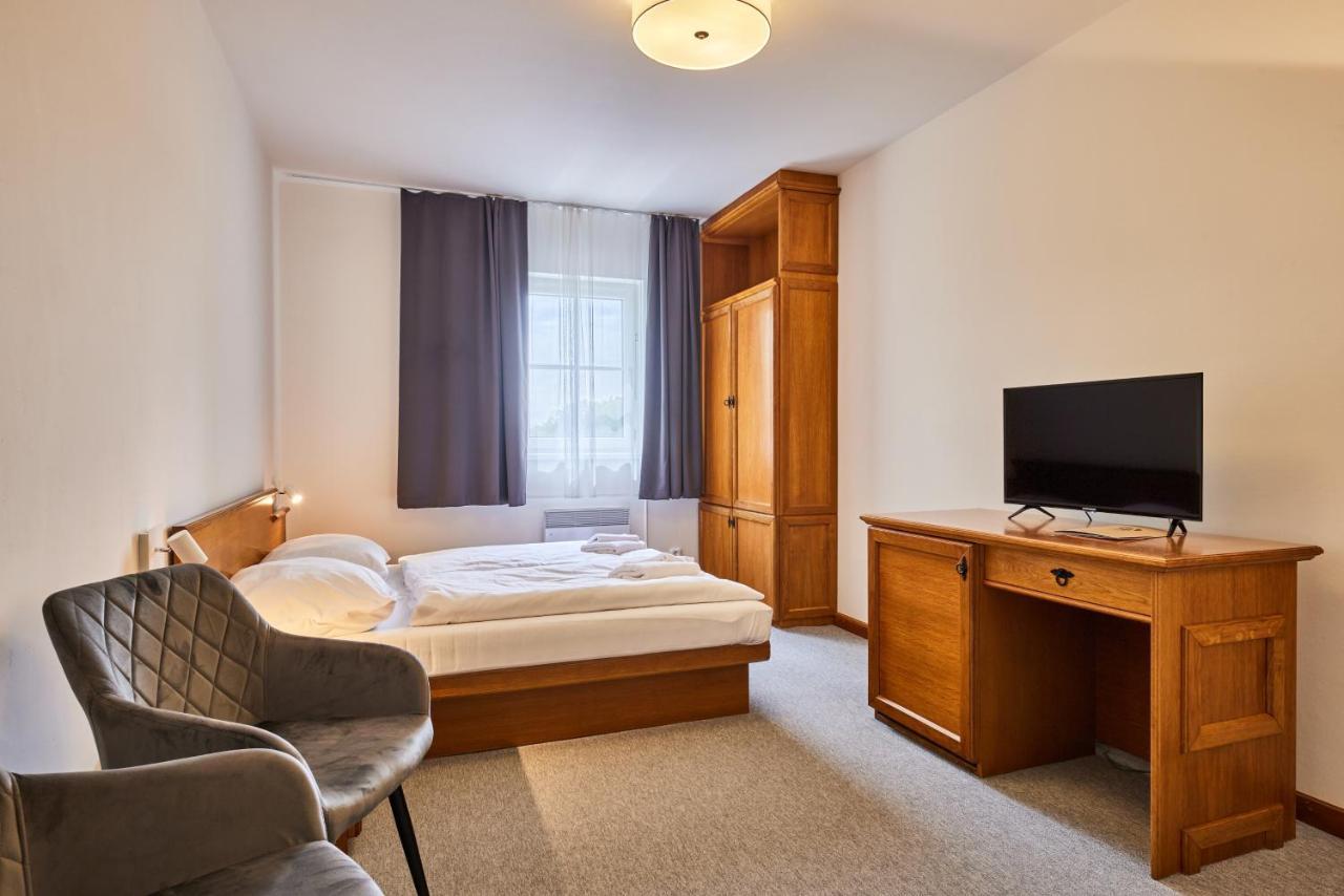 Hotel Auri Rudník Εξωτερικό φωτογραφία