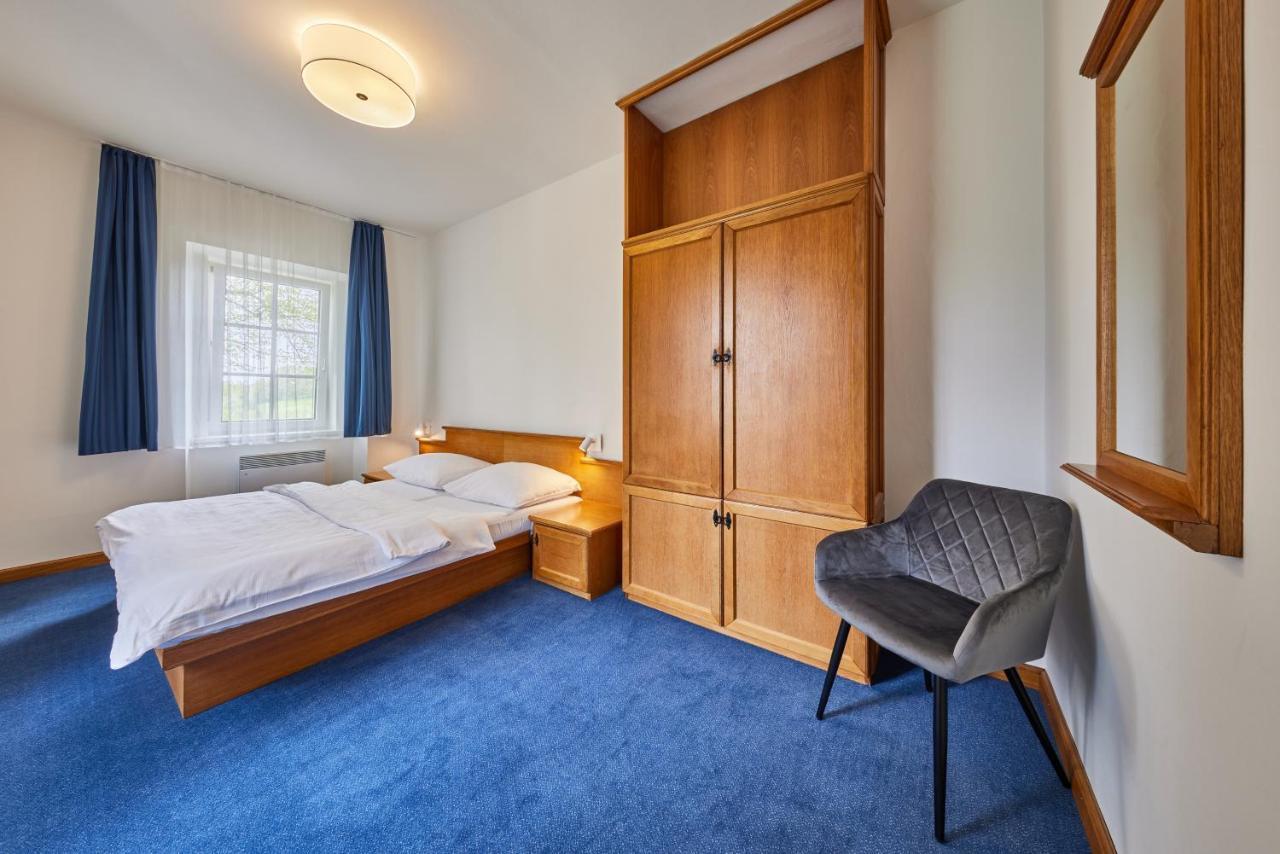 Hotel Auri Rudník Εξωτερικό φωτογραφία