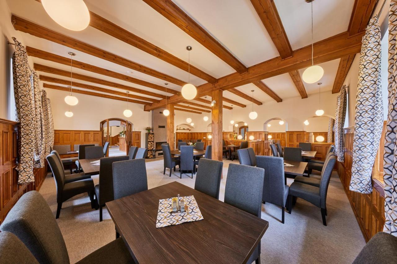 Hotel Auri Rudník Εξωτερικό φωτογραφία