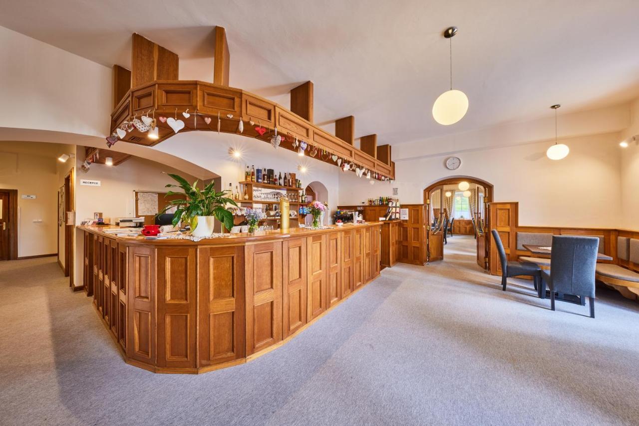 Hotel Auri Rudník Εξωτερικό φωτογραφία