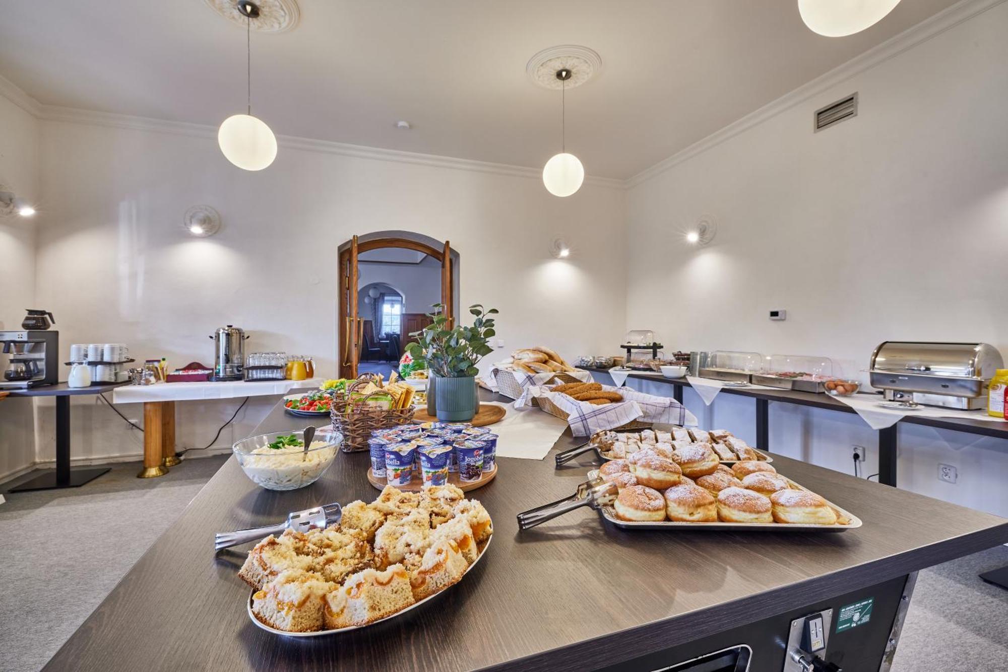 Hotel Auri Rudník Εξωτερικό φωτογραφία